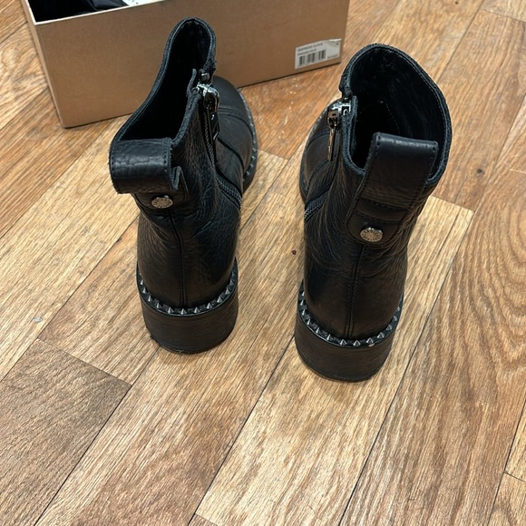 Zadig and Voltaire studded black booties, gently used. Beautiful and stylish - Picture 4 of 4